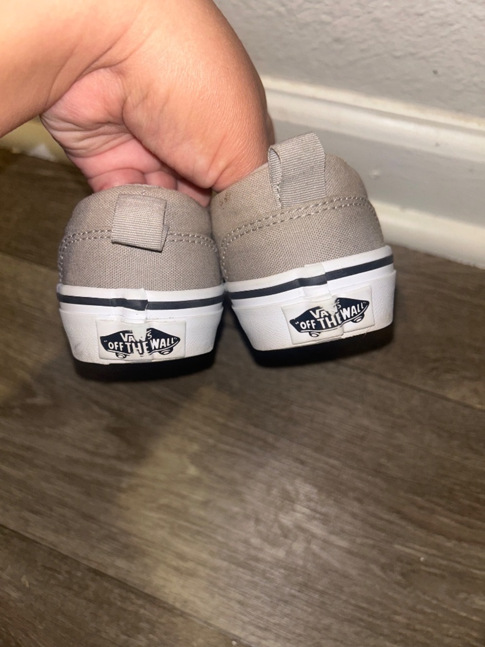Vans - Picture 5 of 6